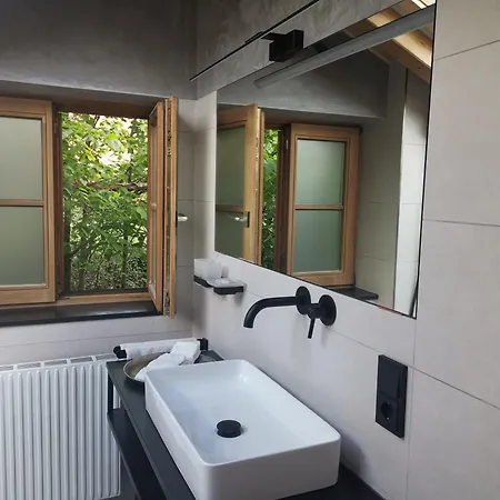 Am Arzbach Apartment *
